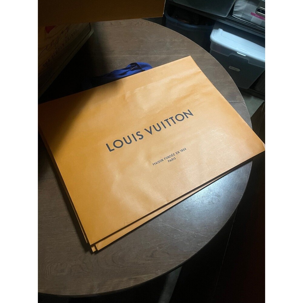 Louis Vuitton‎ XXL SHOPPING paper bag